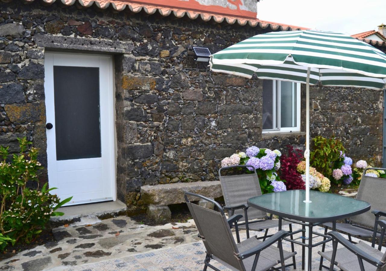 Villa Azores Element