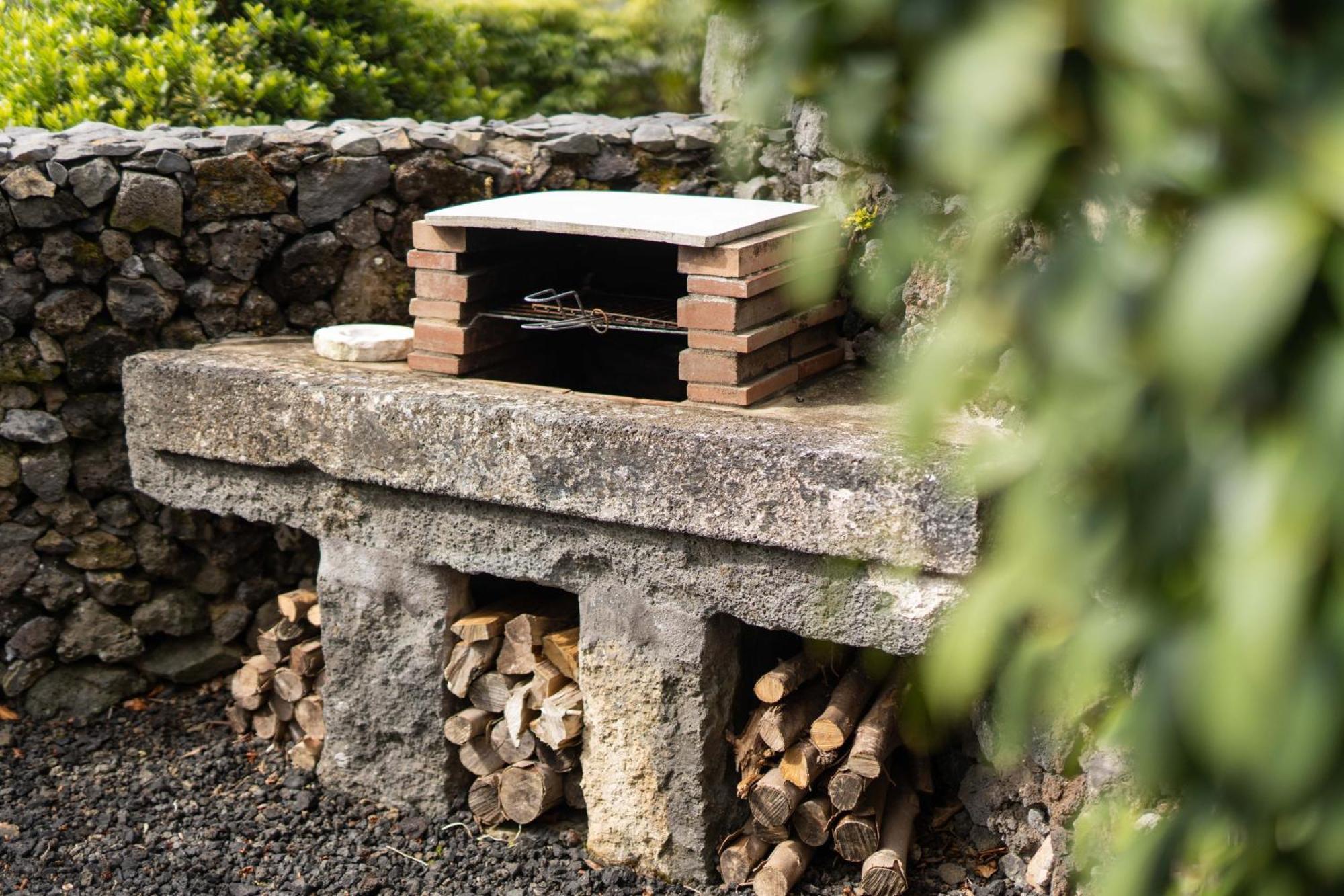 Azores Element *